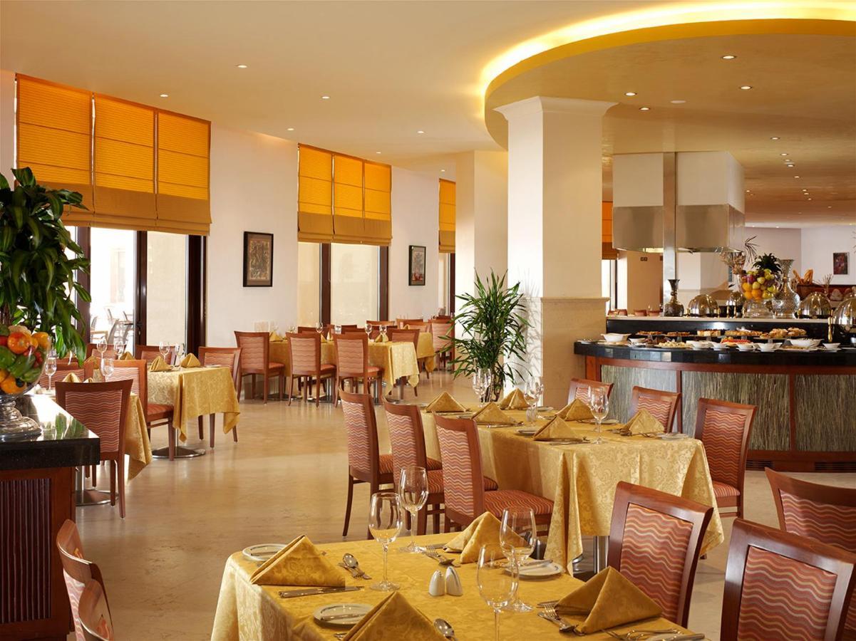 Intercontinental Aqaba By Ihg Hotel Ngoại thất bức ảnh The restaurant at the hotel