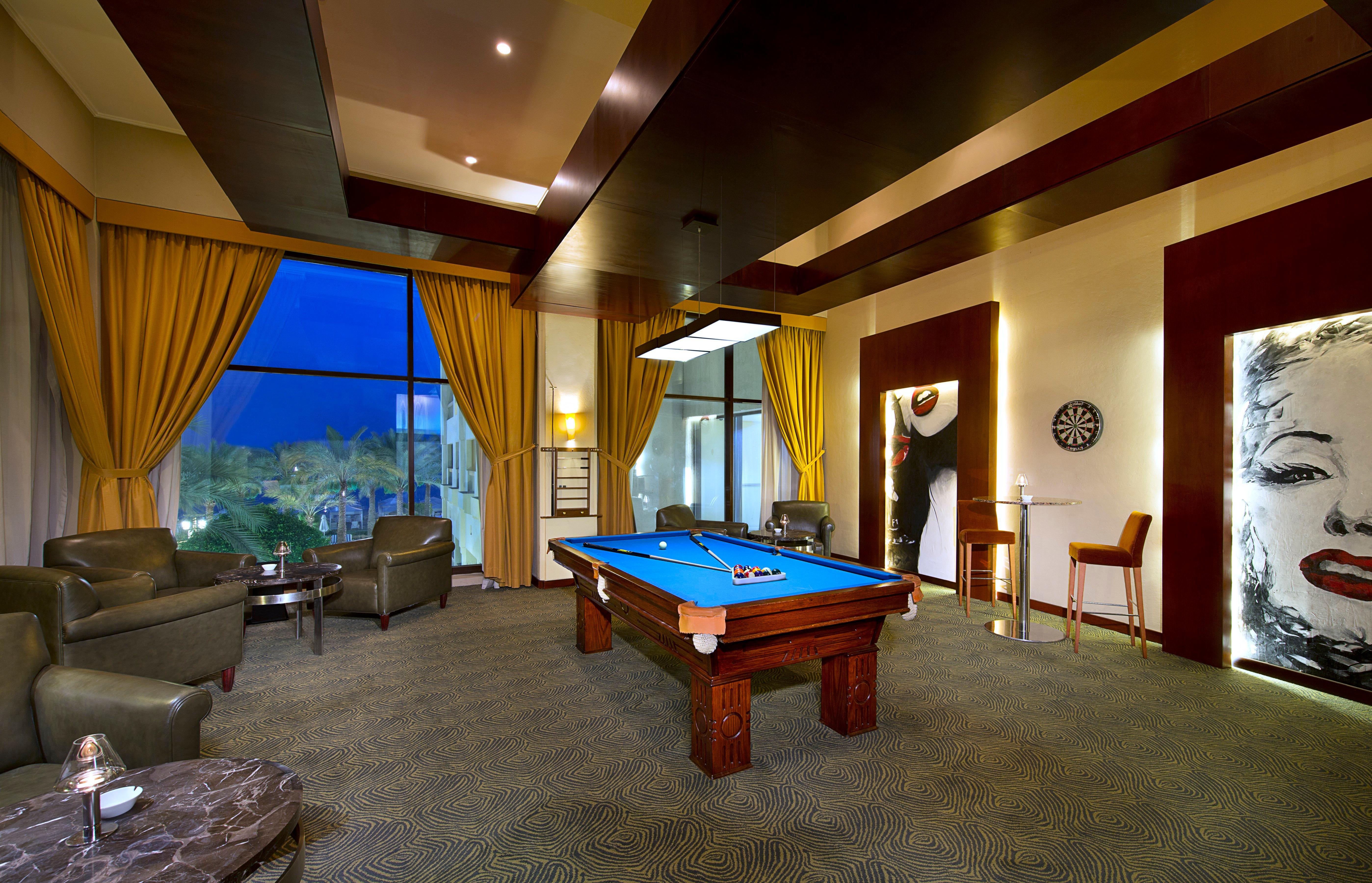 Intercontinental Aqaba By Ihg Hotel Ngoại thất bức ảnh A pool table in a hotel
